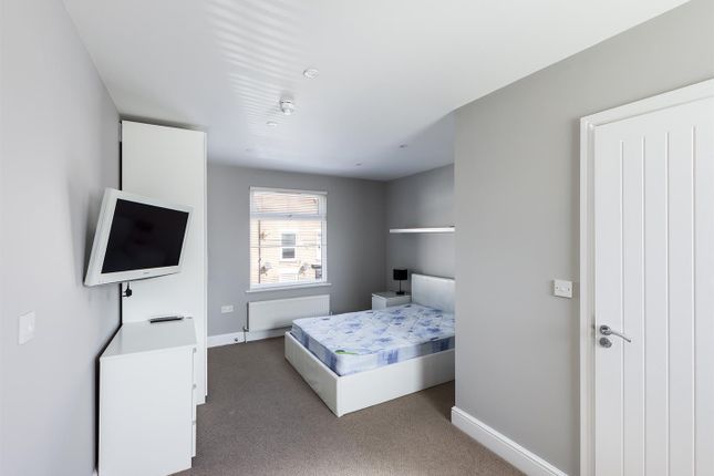 Maisonette to rent in Barrack Street, Colchester