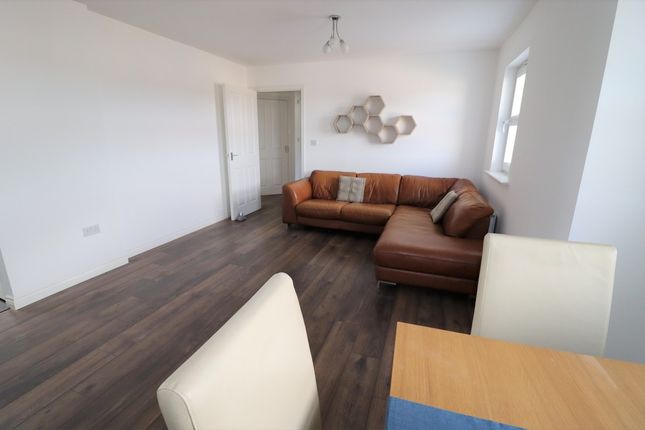 Russell Drive, Bathgate, Bathgate photo 3