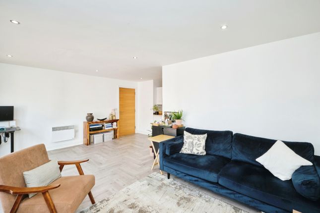 Apartment 623, Canal Wharf, 20, Waterfront Walk, West Midlands photo 4