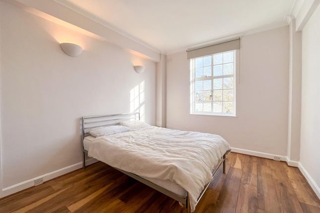 Mortimer Court, 35, Mortimer Court, St Johns Wood photo 4