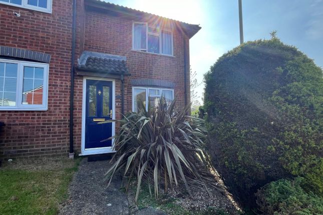 End terrace house to rent in Drake Road, Willesborough, Ashford