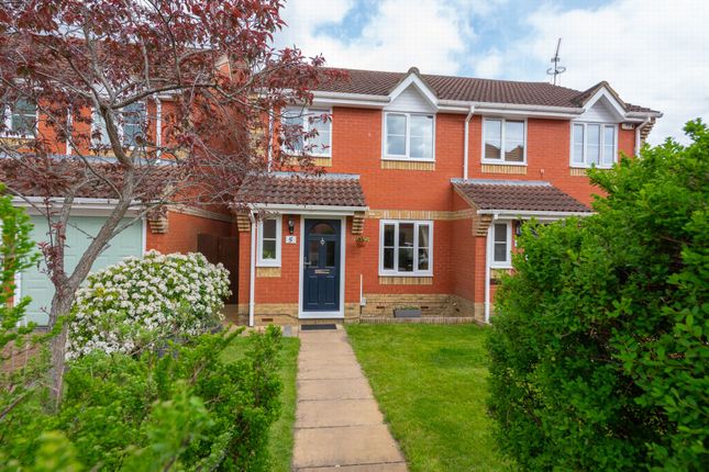 Semi-detached house for sale in Eldergrove, Farnborough