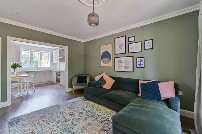 3-bed flat on Kingdene Cottage, Lower Green West, Mitcham, £450,000