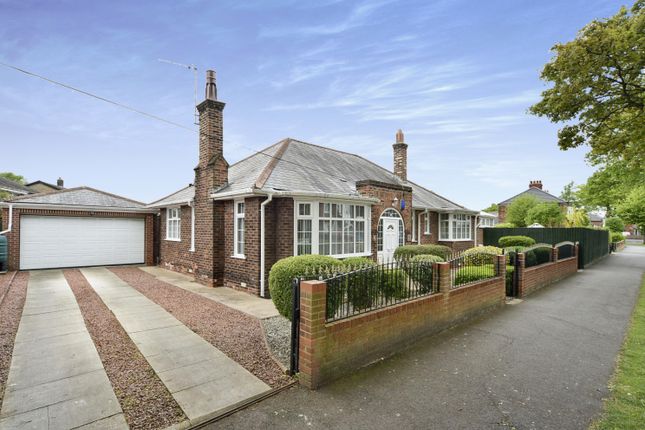 Thumbnail Bungalow for sale in Inglemire Lane, Hull, East Yorkshire