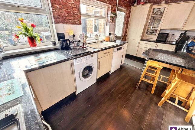 45 Roydene Crescent, Leicester photo 4