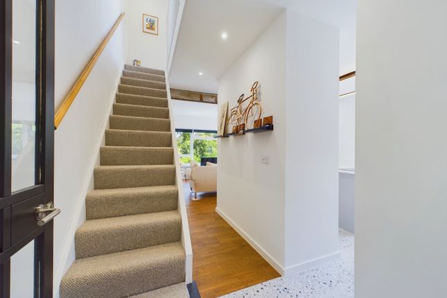 4 Fairview Lodge, Underwood Square, Leigh-On-Sea photo 4
