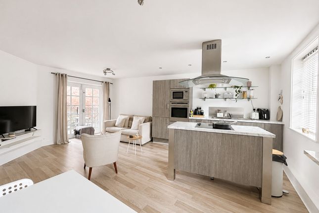 1 Royles Square, Alderley Edge photo 3