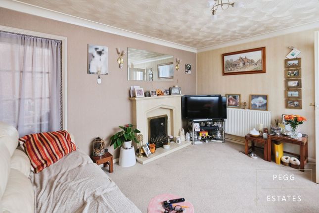 295 Lichfield Avenue, Torquay photo 2