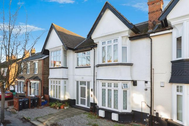 1-bed flat on 50C, Grove Hill, London, £260,000