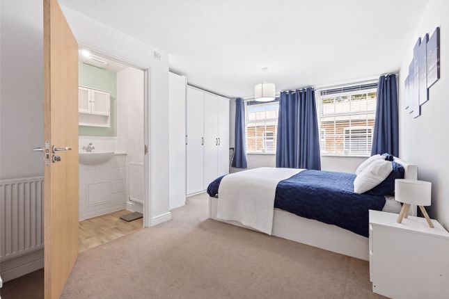 7, Esparto Way, Kent photo 4