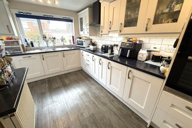 15, Arthurs Close, Exmouth photo 2