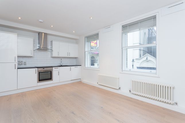 Thumbnail Flat to rent in Catherine Street, London