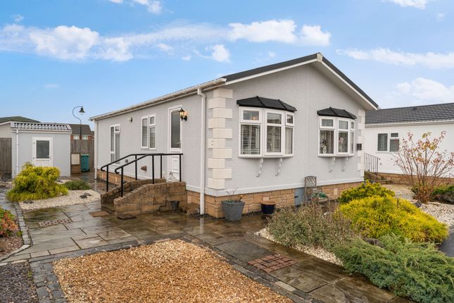 4 Cherry Wood Crescent, Glasgow photo 2