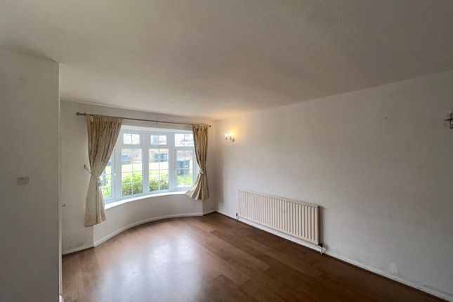 10, Cleveland Gardens, BURGESS HILL photo 2