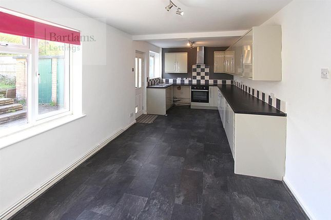 45, White Oak Drive, Wolverhampton photo 3