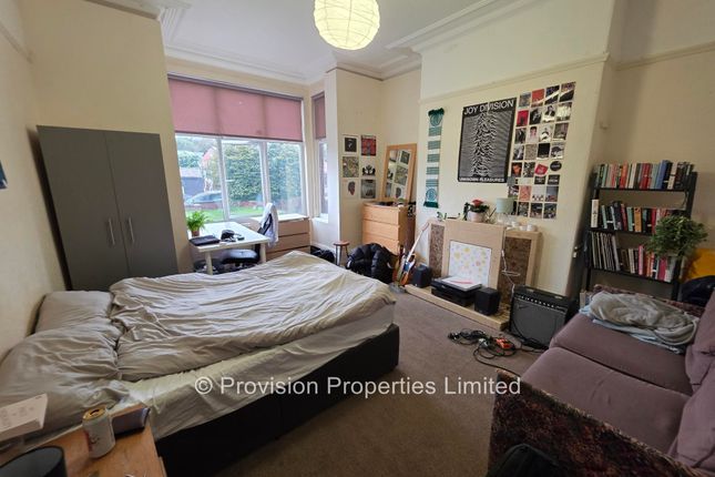 Brudenell Road, Hyde Park photo 5