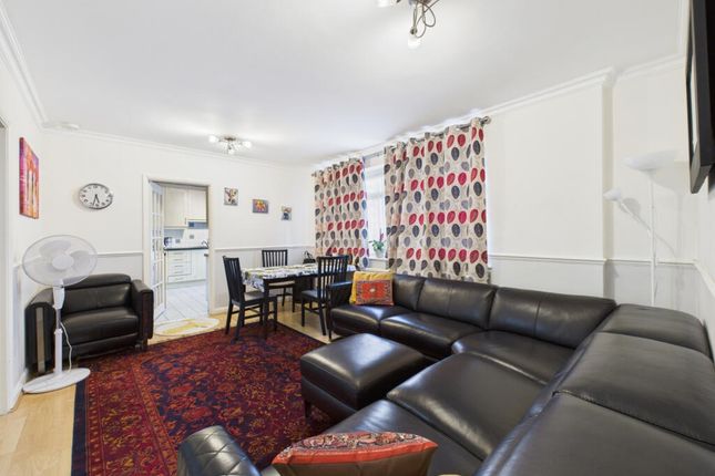 Flat 7 Sunny Lodge 33A, Sunningfields Road, London photo 4