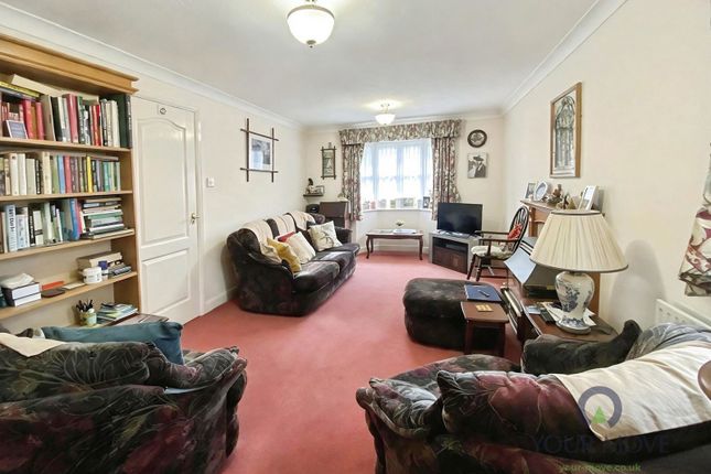 30, Kingfisher Close, Sittingbourne photo 3