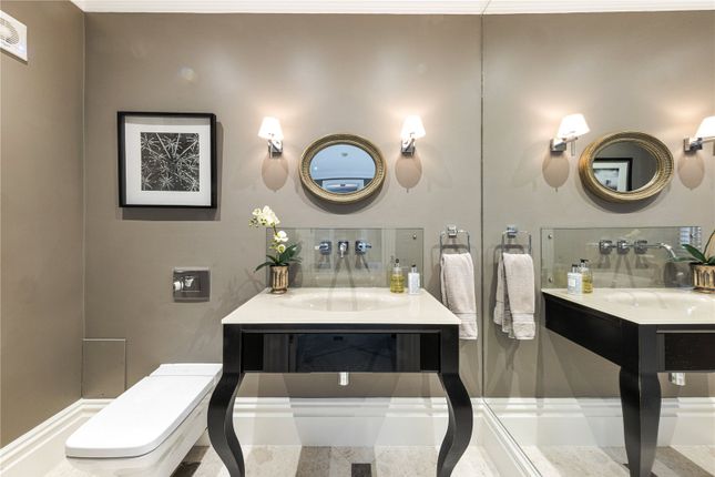 Guest Cloakroom