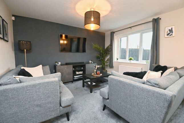 26, Merchant Croft, Barnsley photo 2