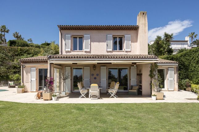 Thumbnail Villa for sale in Villeneuve Loubet, Antibes Area, French Riviera
