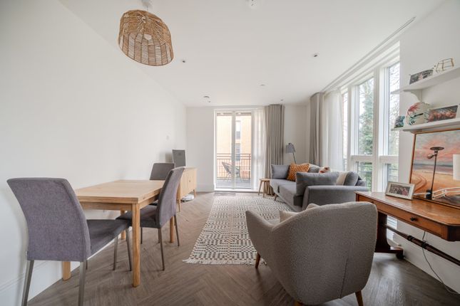 14 Lancelot House,, Fellowes Rise, Hampshire photo 3