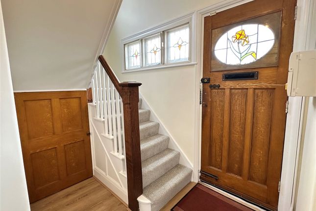 47, High Road North, Basildon photo 5