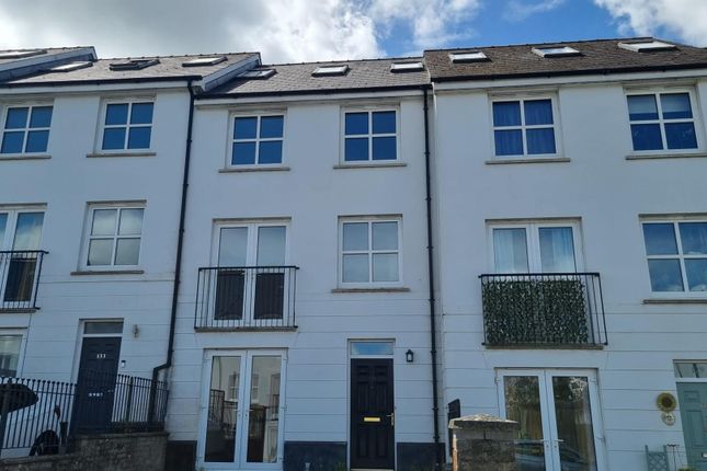 Thumbnail Terraced house to rent in Kensington Gardens, Haverfordwest