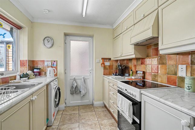 Bourne Way, Gillingham photo 4