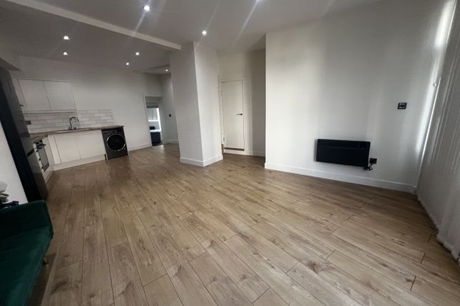 5, High Street, Staines photo 3