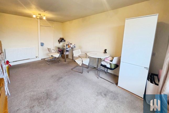 53a, Longfield Avenue, Huddersfield photo 4