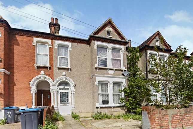 Thumbnail Terraced house for sale in Kidderminster Road, West Croydon