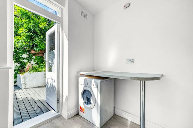 43A, Prince George Road, London photo 4