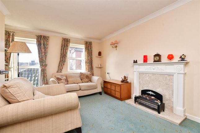 Thumbnail Flat for sale in Roebuck Close, Reigate, Surrey