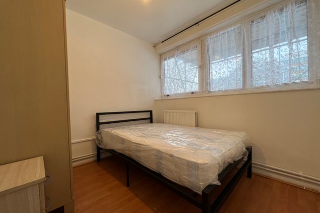 Room to rent in Burslem Street, Shadwell