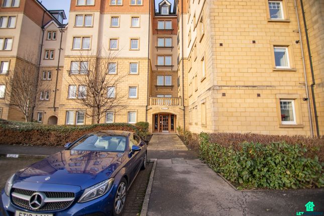 Flat for sale in Eagles View, Livingston