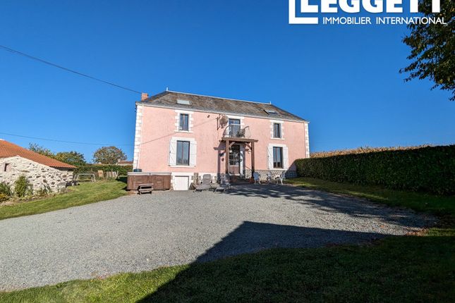 Thumbnail Villa for sale in Menomblet, Vendée, Pays De La Loire