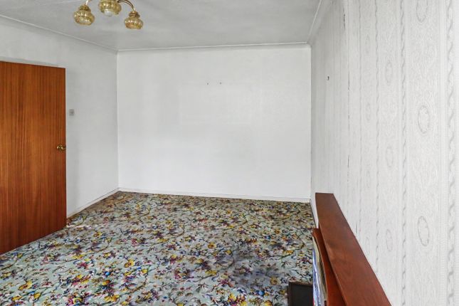 17 Listerdale, Liversedge photo 4
