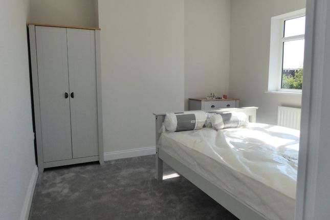 ROOM 4, 59, Church Road, Cheshire photo 2