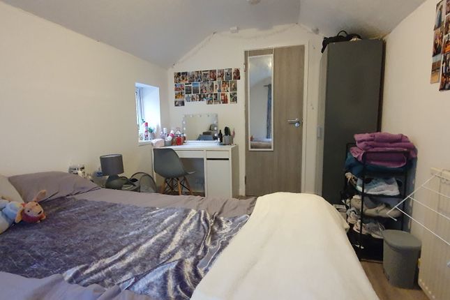 8 Letty Street, Cardiff photo 2