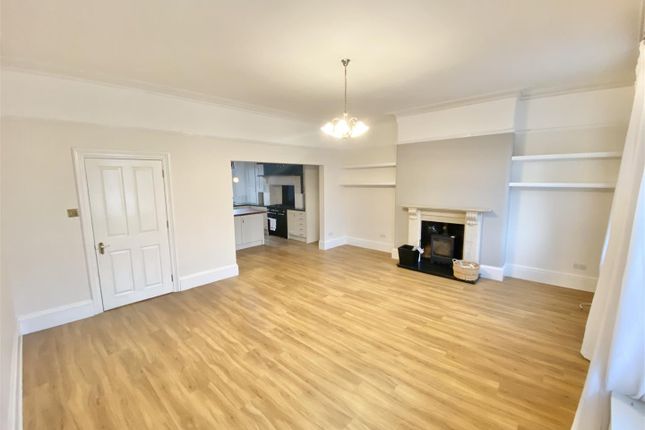 13, Station Road, Clevedon photo 5