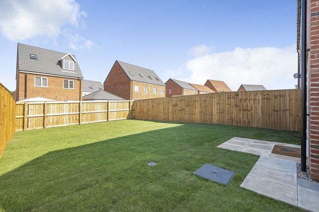 48 Ingleborough Drive, Harrogate photo 2