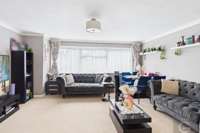 39 Caroline Court, Bath Road, Reading photo 3