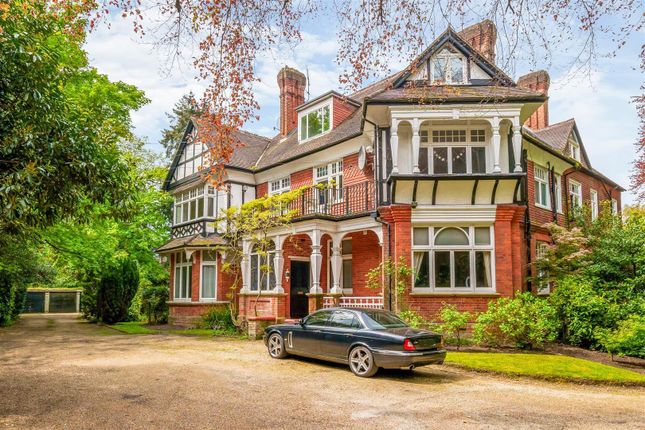 Flat for sale in Hermitage Drive, Ascot, Berkshire