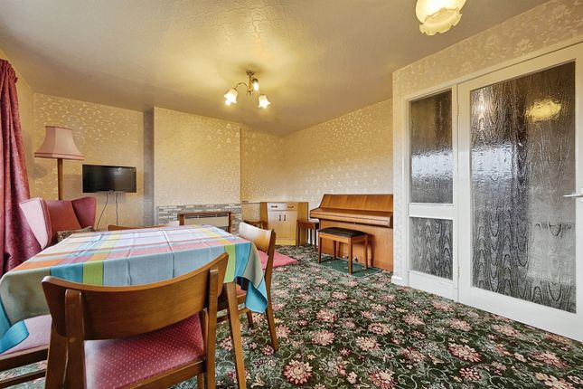 1, Brockwell Gardens, Sowerby Bridge photo 3