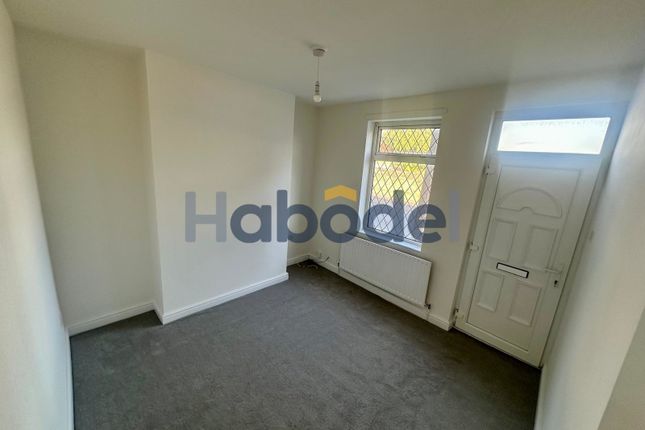 34 Pontefract Road, Shafton, Barnsley photo 3