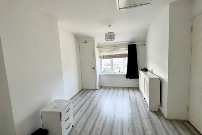 10, Cranford Road, Dartford photo 2