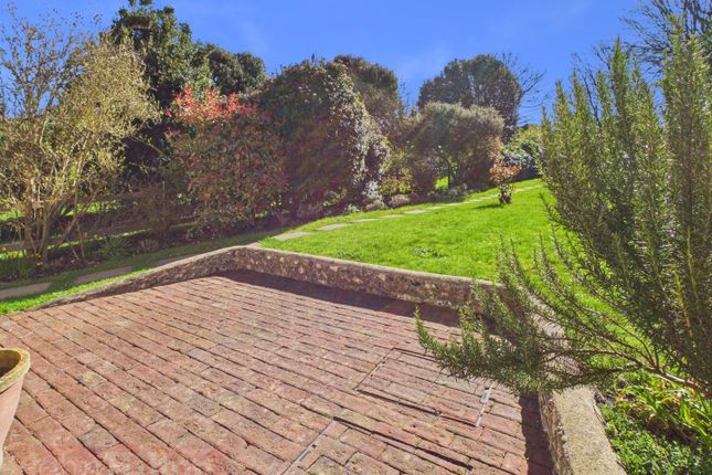 13 Grange Farm Cottages, Greenways, Brighton photo 4