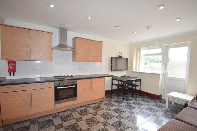 Moy Road, Cardiff photo 2