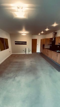 Flat for sale in Orb, Carver St